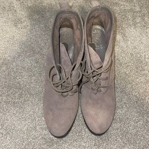 Size 9 Vince Camuto wedge booties